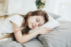 Enfant dormant paisiblement